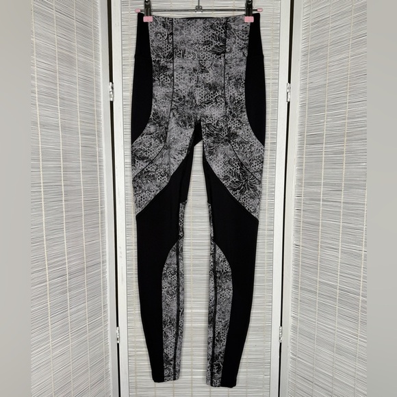 Lululemon Sweat & Repeat Tight 28 Inch Black Blend Size 4 High Rise Yoga - Picture 1 of 6